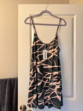 Brand New w/ tags - Ava Sky Mini Dress - Size Large